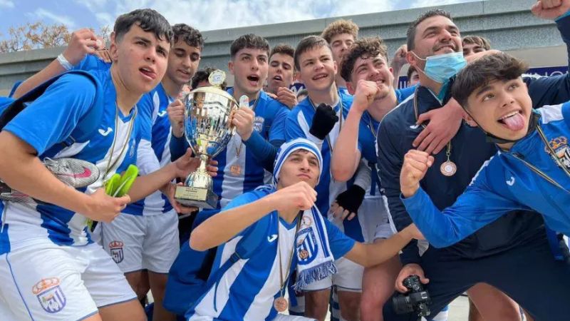 Spain Youth League - Giải đấu bóng đá trẻ quan trọng phát triển tài năng tương lai.